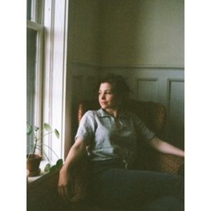 Meet your Posher, Caitlin